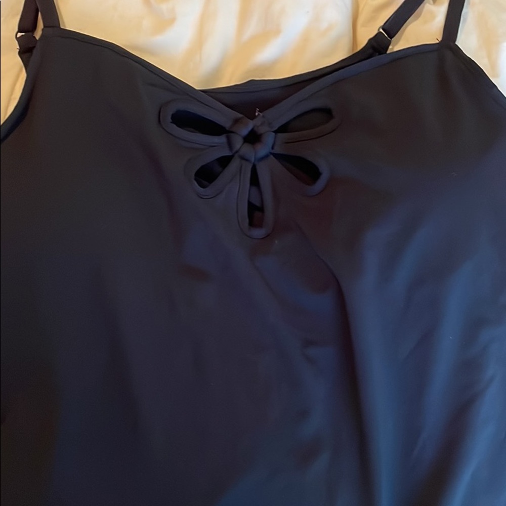 Fabletics daisy tank
